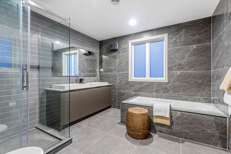 19 Oak Manor Drive Albany_36