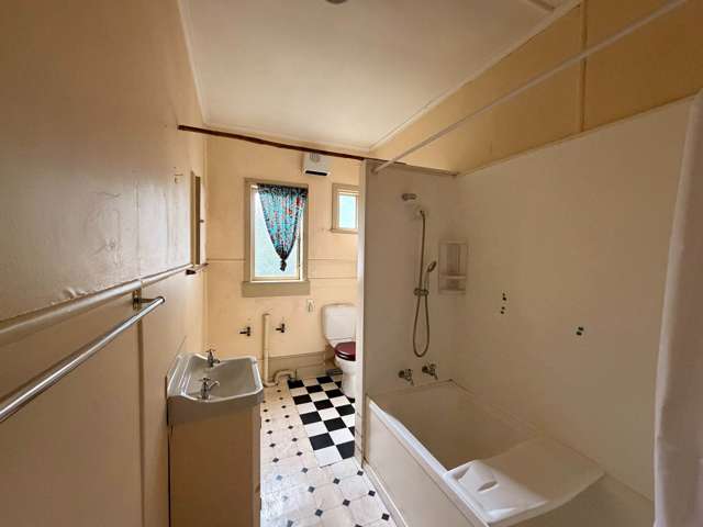 1/8 Rockfield Road Greenlane_4