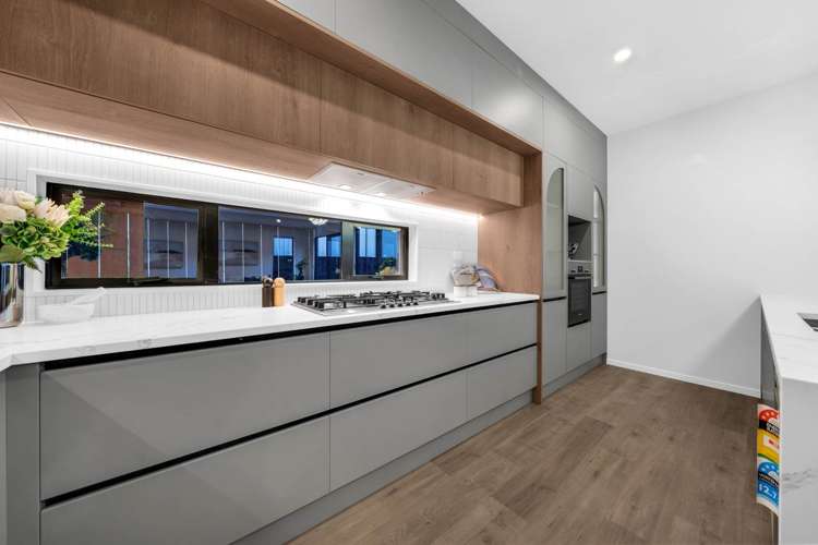 4 Murray Grey Lane Karaka_9