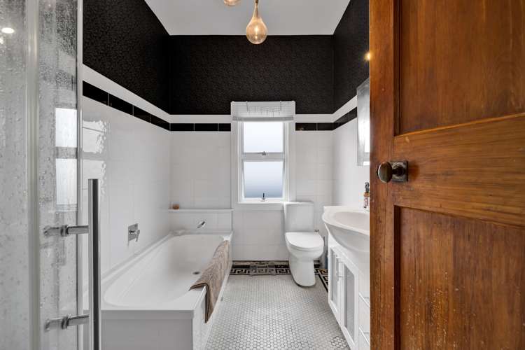 58 South Road Manaia_20