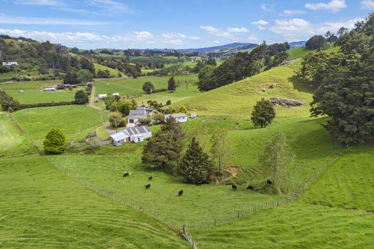 1366 Hukerenui Road Hikurangi Rd2_35