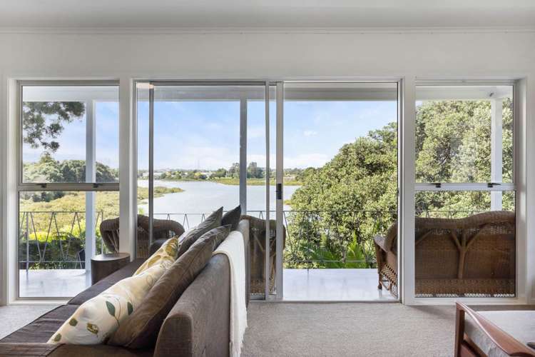 14 Te Wiata Place Avondale_1