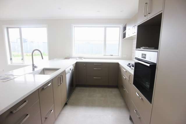 33 Belgrove Drive 2124_4