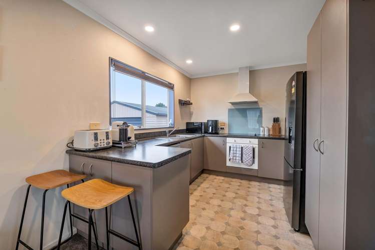 75 Tauhuri Street Manaia_9