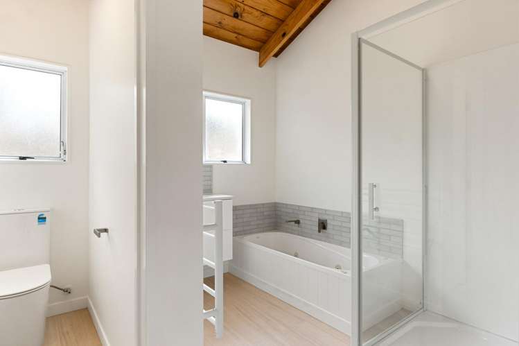 2 Sunvale Crescent Whataupoko_12