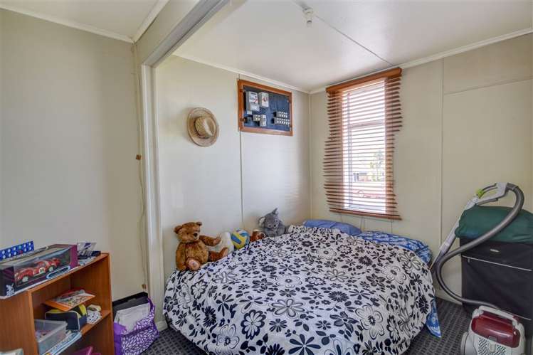 32 Riselaw Road Calton Hill_3