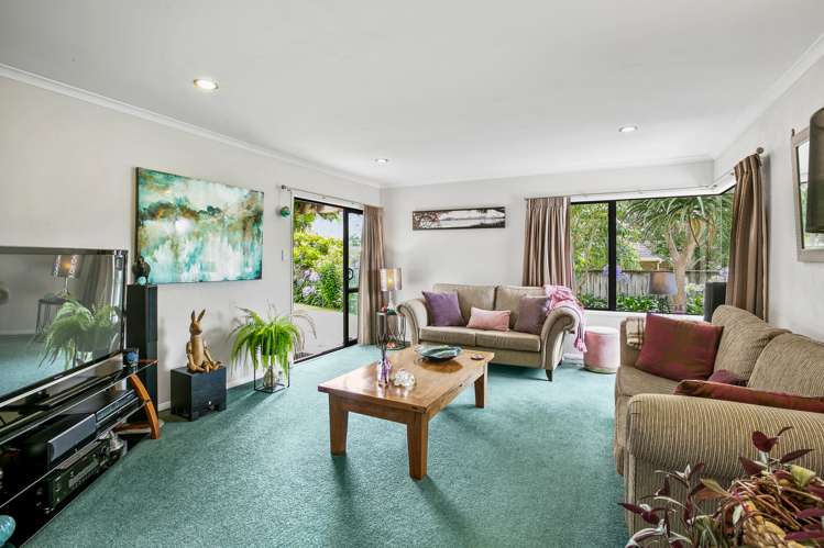 2 Royal Heights Glen Avon_8