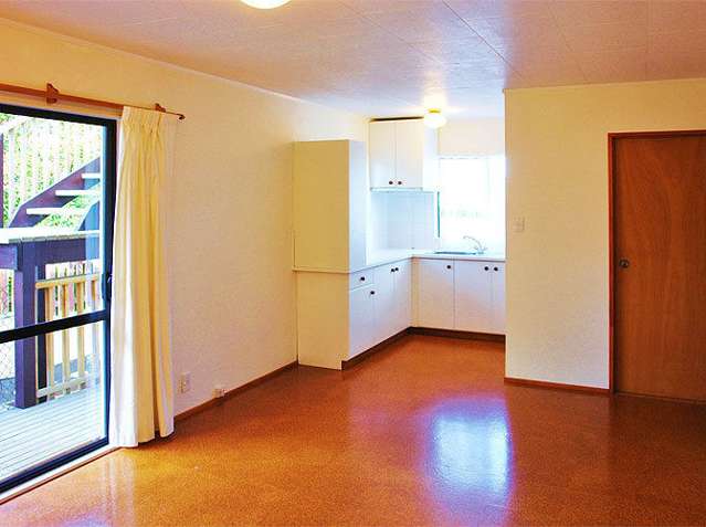 2/89 Carlton Street Hillsborough_2