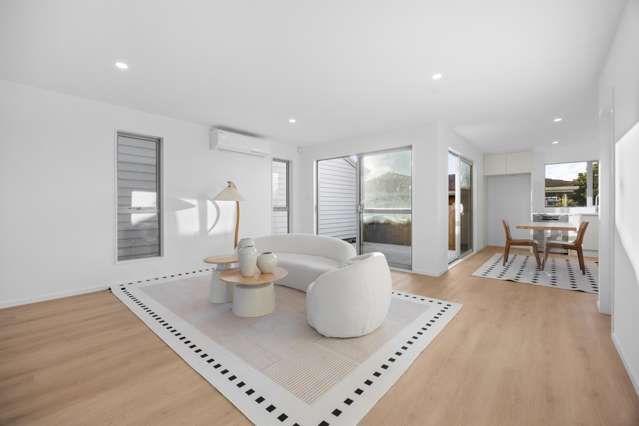 2/8 Rathgar Road Henderson_3