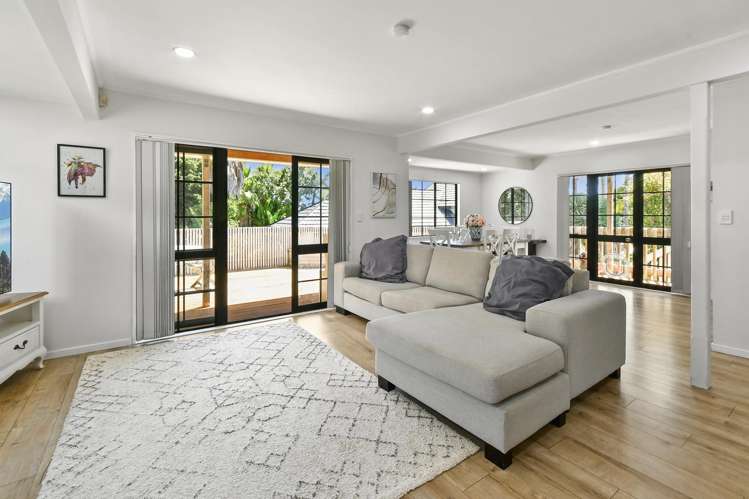 25 Silkwood Grove Totara Heights_18