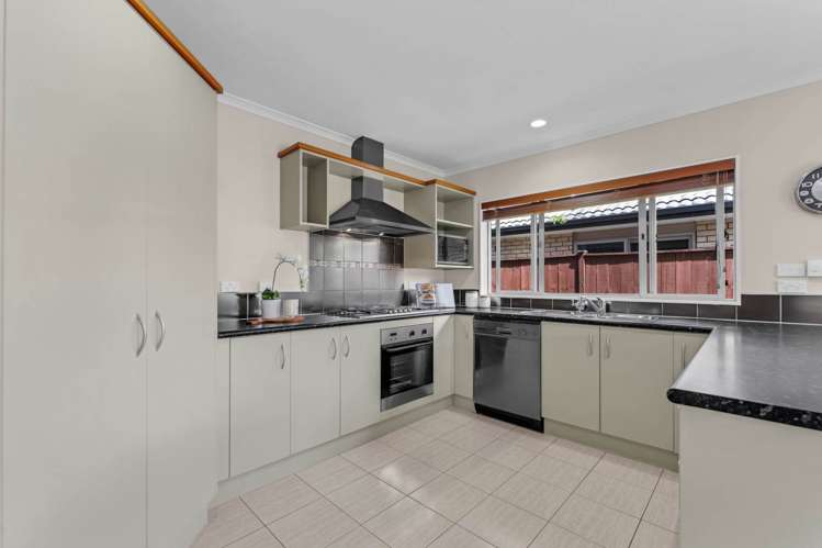 33 Malahide Drive Flat Bush_9