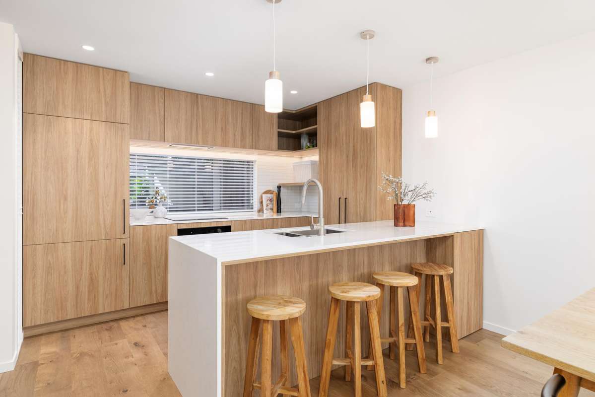 2/979 Colombo Street_1