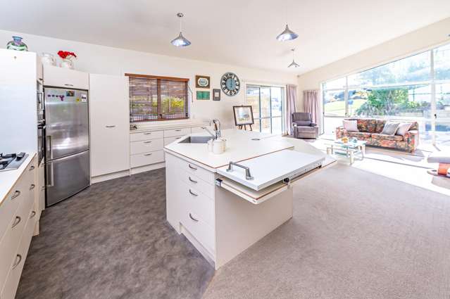 10 Lithgow Drive Otamatea_3