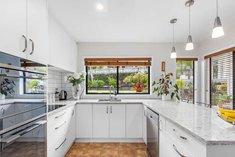 57 Waldorf Crescent Orewa_9