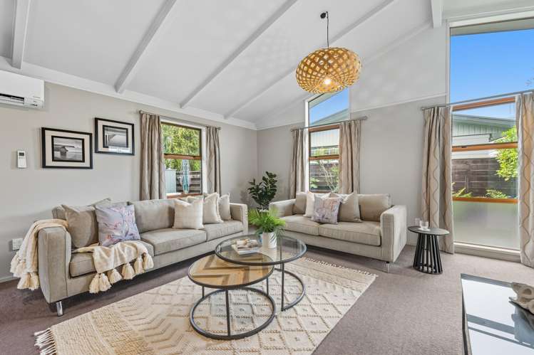 330 Kimbolton Road_0