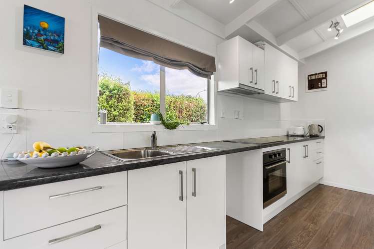 5 Puriri Road Beachlands_3