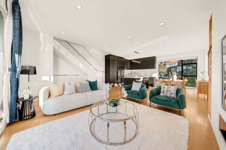 818 Mount Eden Road_0
