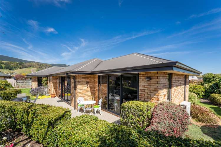 8 Cambelldon Crescent Stoke_3