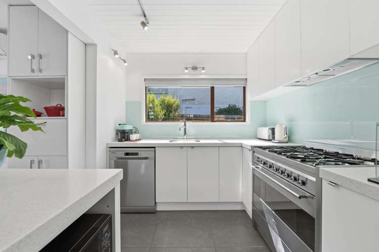 22A Eastern Beach Road Eastern Beach_21