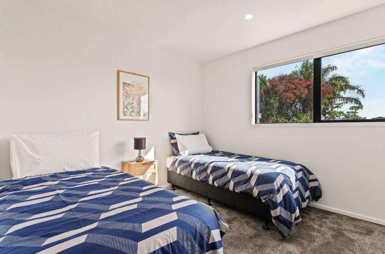 18Q/200 Carrington Road Mount Albert_10