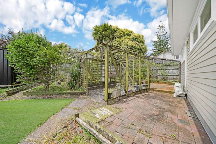 18 Raeben Avenue Hillcrest_23