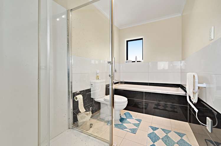 1 Crestview Rise Papakura_5