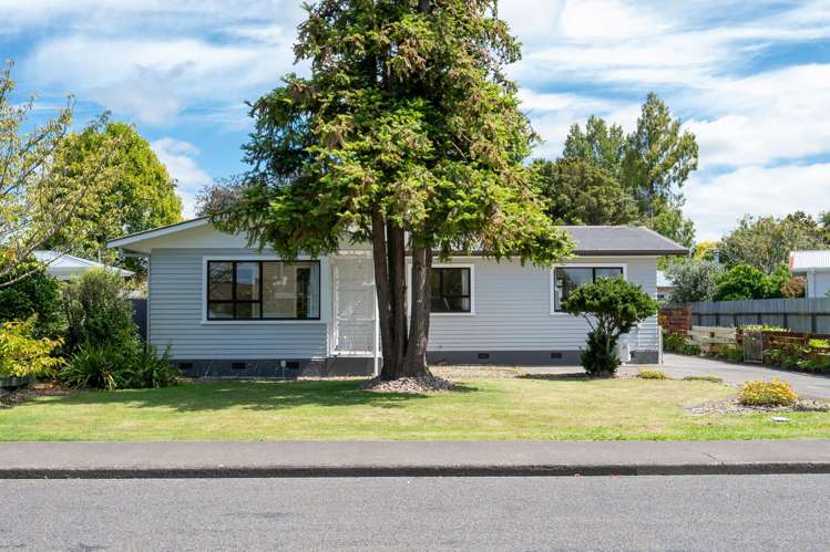 407 Hart Drive Frimley_13