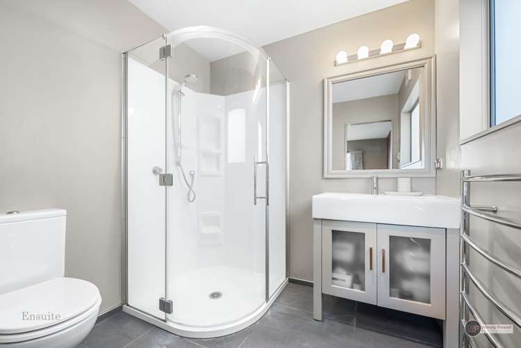 4 Singers Road Korokoro_14