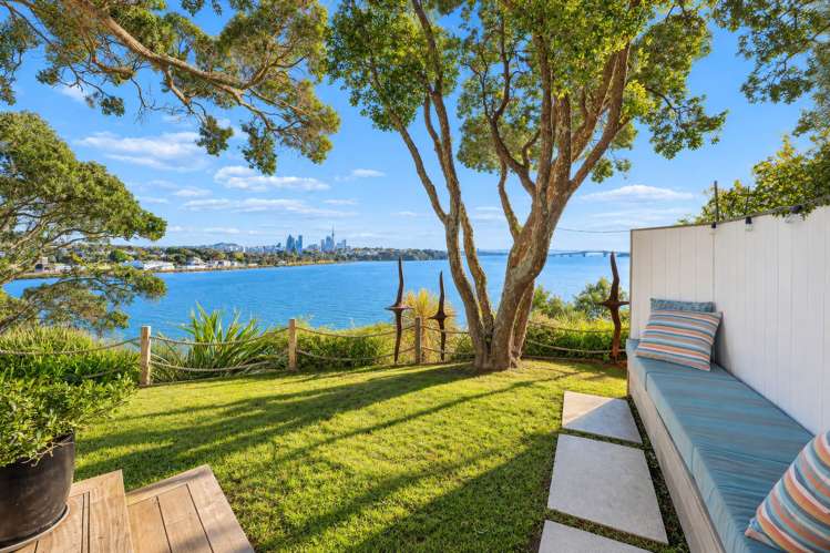 96 Ngataringa Road Devonport_37