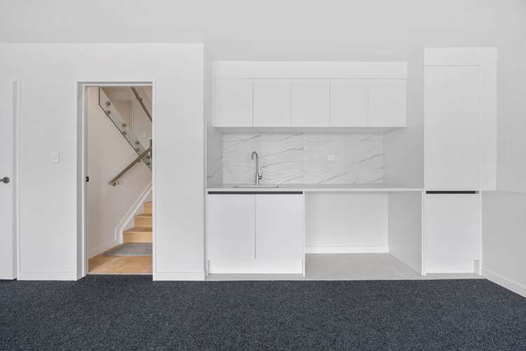 8 Mill Hill Close Flat Bush_56