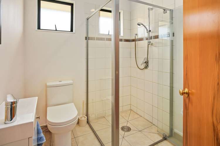 7 Heath Place Stoke_16