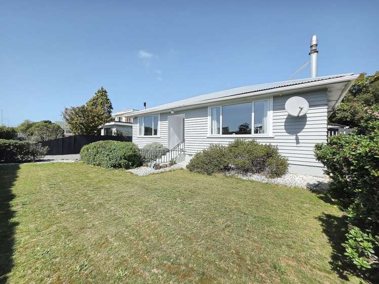 6 Travis Road Burwood_14