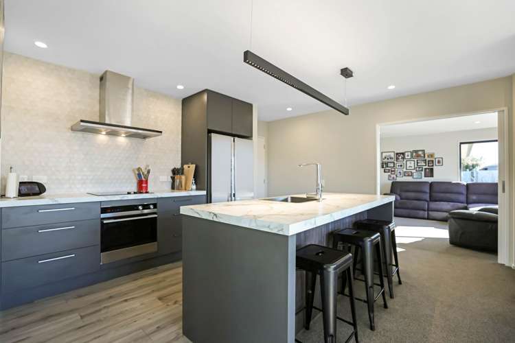 31 Geoff Geering Drive Netherby_2