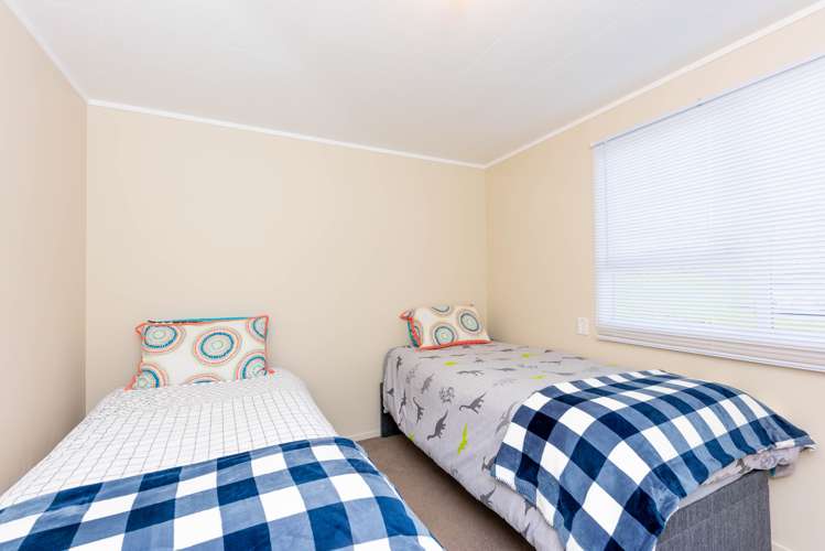 33 Fairlie Crescent Opononi_14