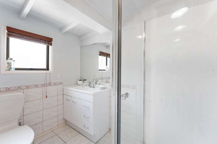 2/83 Stredwick Drive Torbay_13