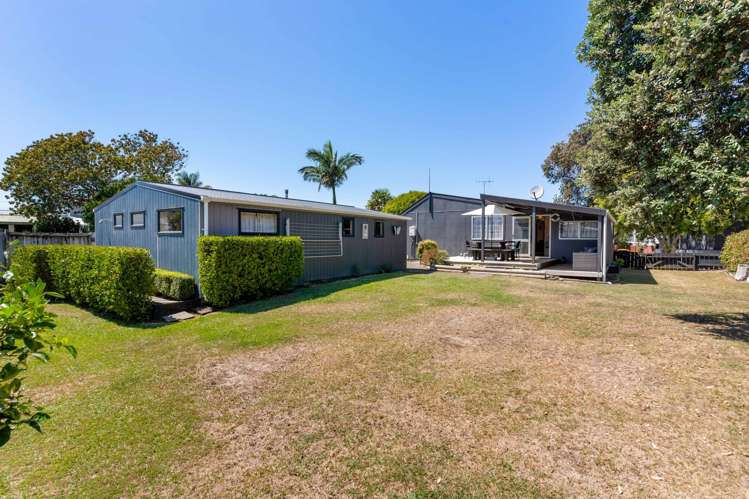 106 McKellar Place_0