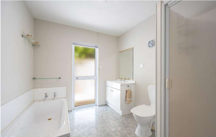 14 Calamaras St Enner Glynn_16