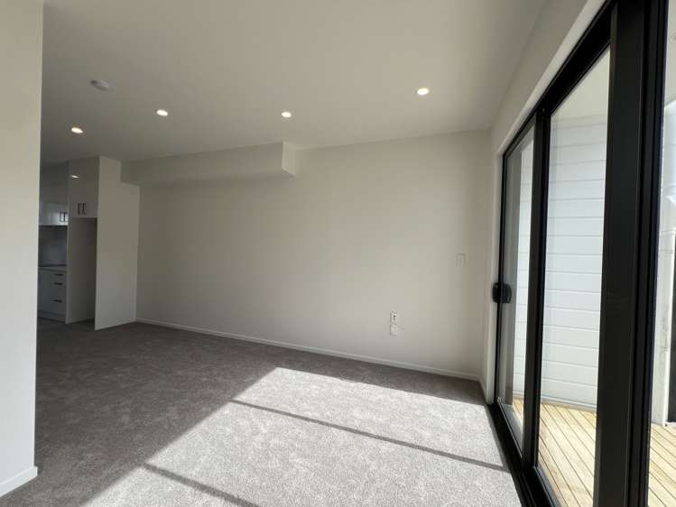 55E Redwood Drive_3