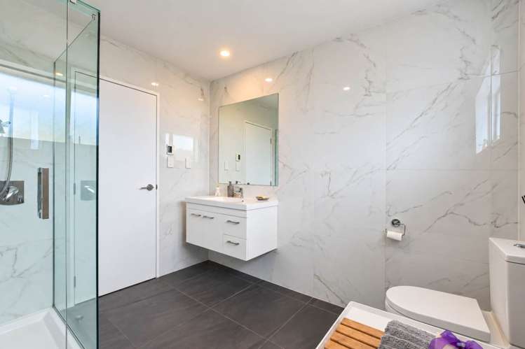 185A Portage Road New Lynn_20