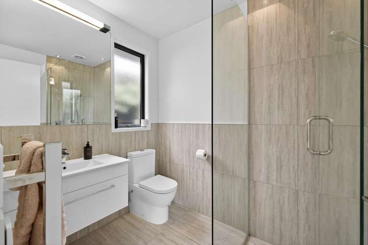 17 Waterstock Way Parklands_19