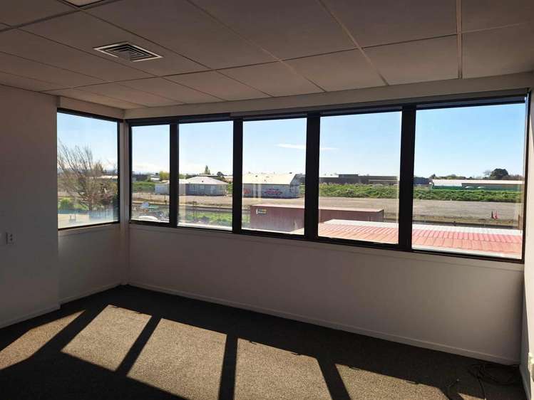 501 Brougham Street Waltham_7