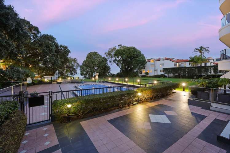 2C/171 Hurstmere Road Takapuna_17