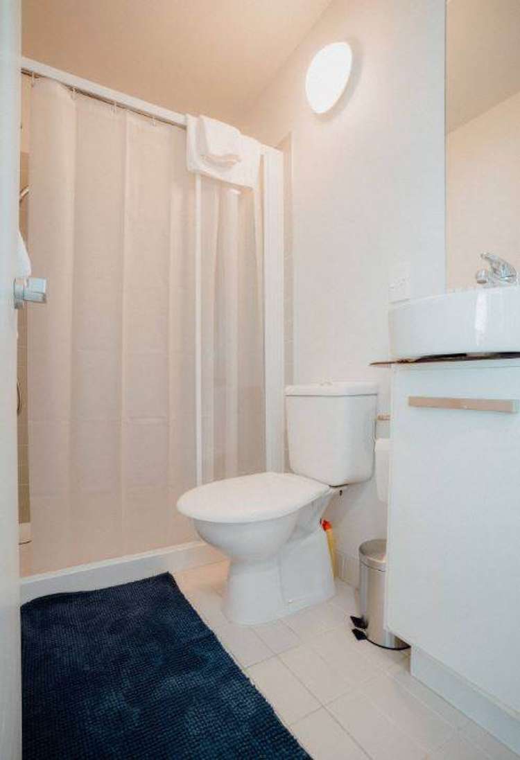 2112/10 Waterloo Quadrant Auckland Central_13