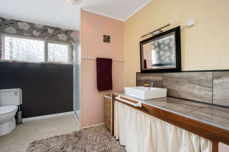 77 Barry Road Waihi_9