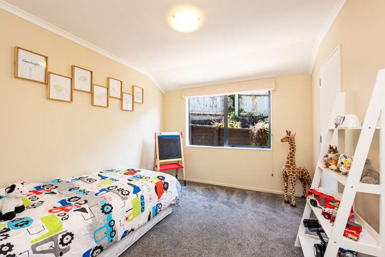 46 Tongariro Drive Aotea_13