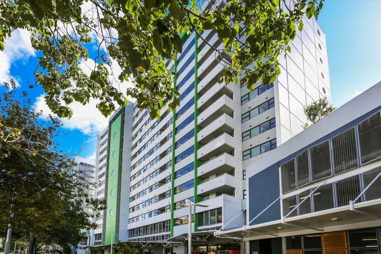 703/18 Beach Road Auckland Central_9