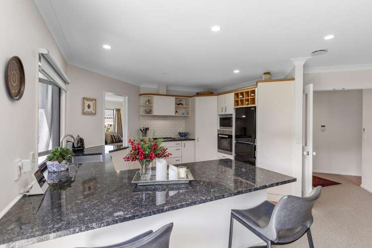40 Mary Huse Grove Manor Park_14