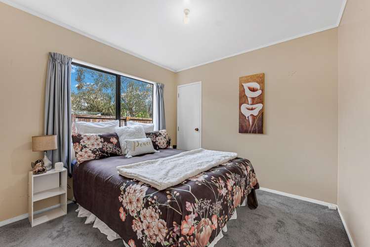 32 Hassan Drive Massey_11