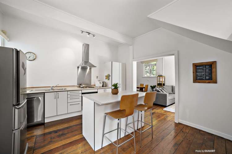 8 Hall Street Newtown_5