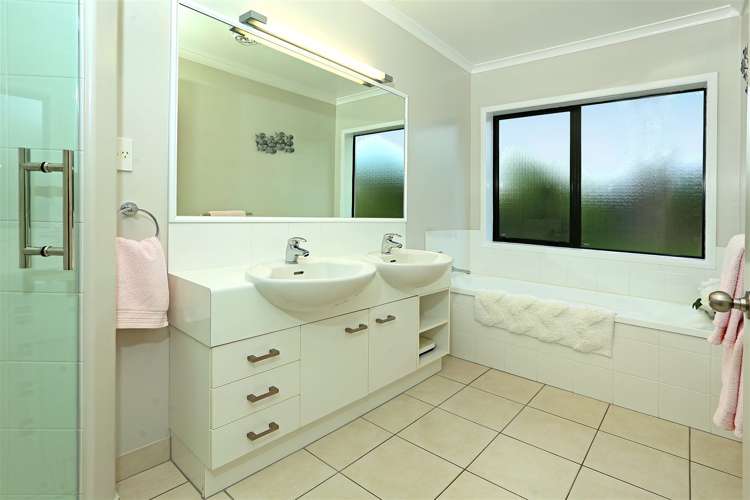 17 Chelmsley Avenue Henderson_22